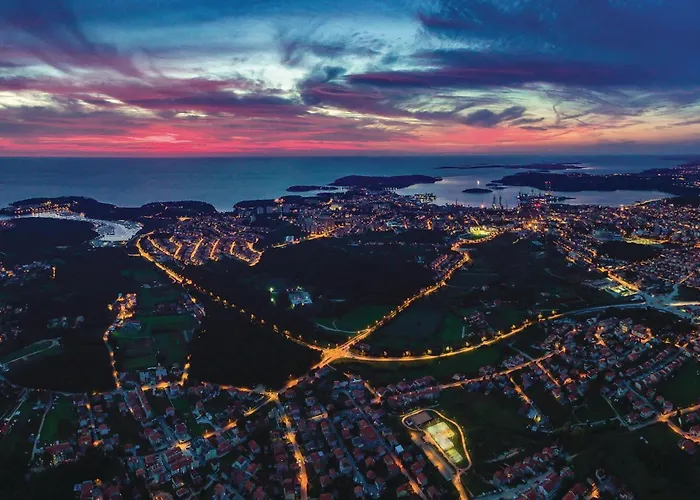 Stunning In With Wifi - Cir773 풀라