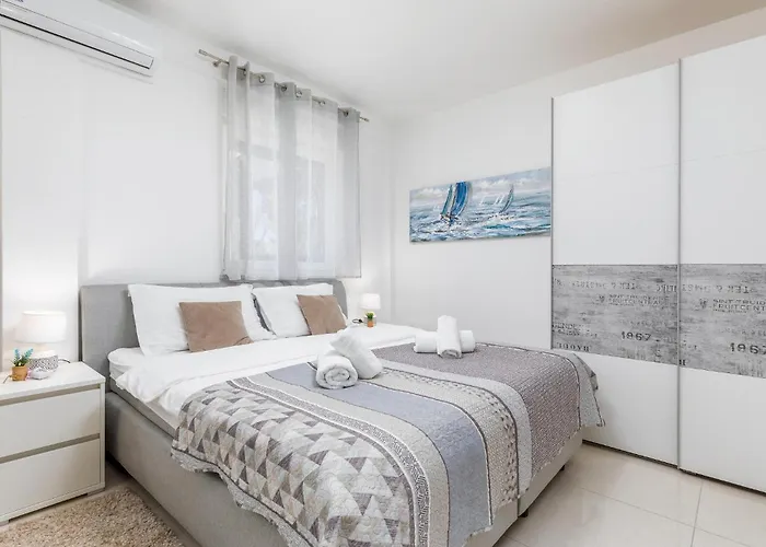 Apartman Stunning In With Wifi - Cir773 Póla