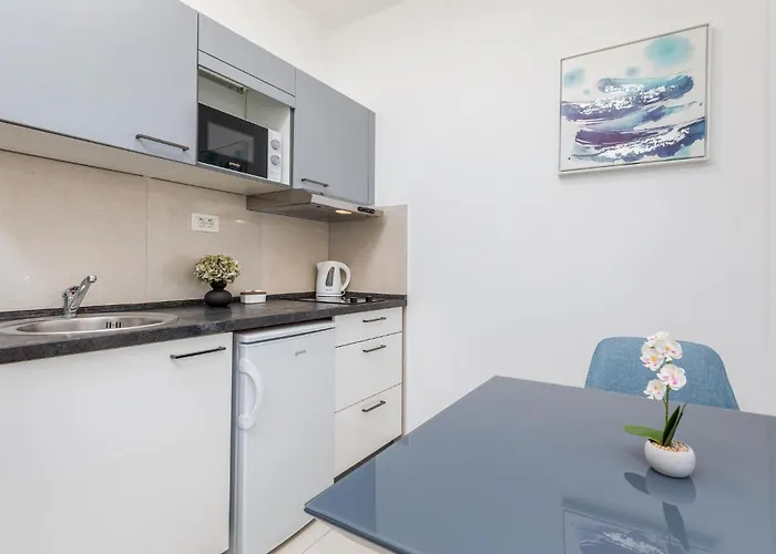 Apartman Stunning In With Wifi - Cir773