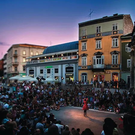 Stunning In With Wifi - Cir773 Appartamento *